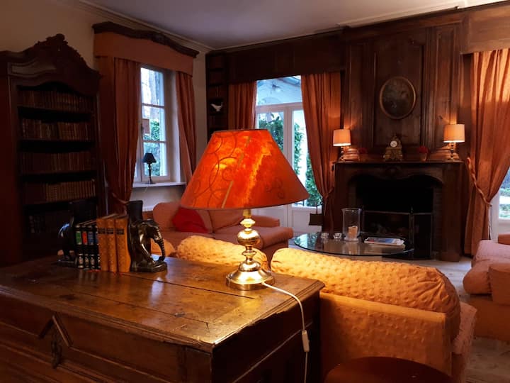 Grande Villa De Charme Dans Domaine Boisé. - Zandhoven