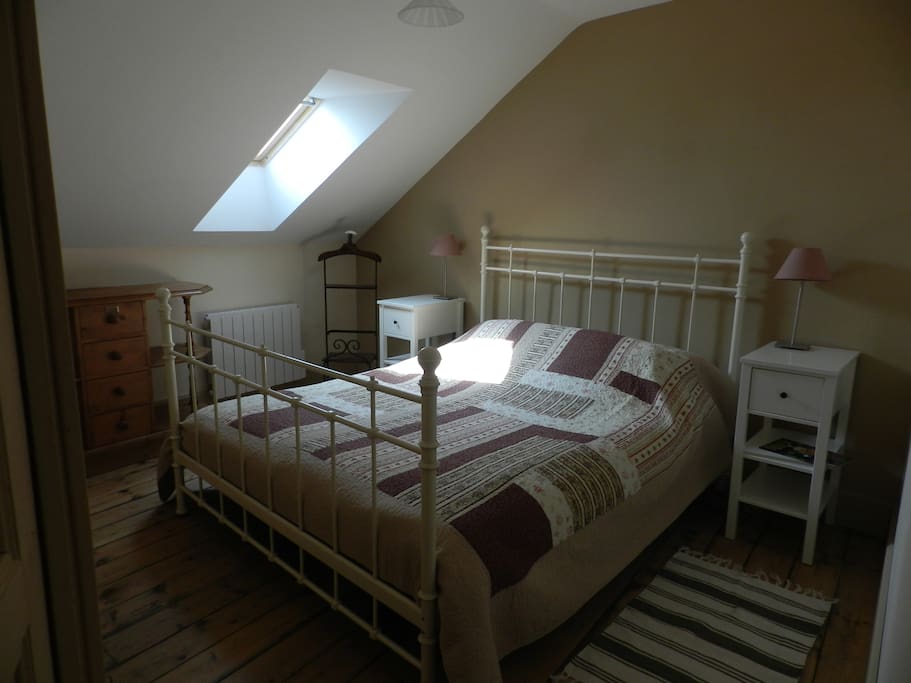 Chambre pour 2 personnes. Lit en 160