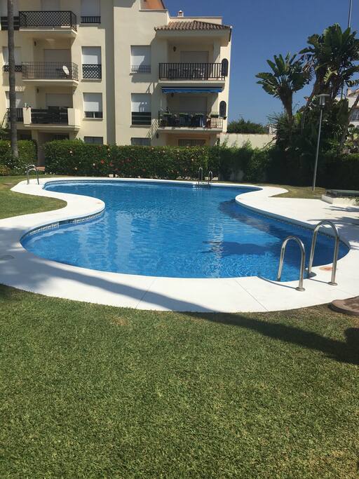 Relaxing swimming pool
