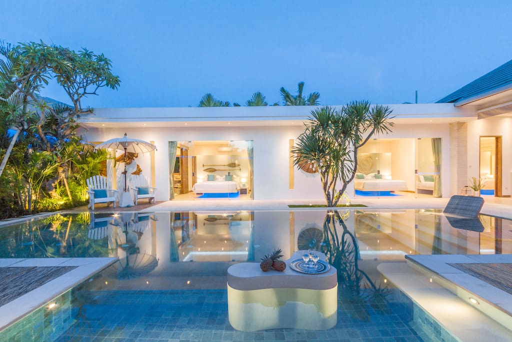 Villa Smilla exterior by night