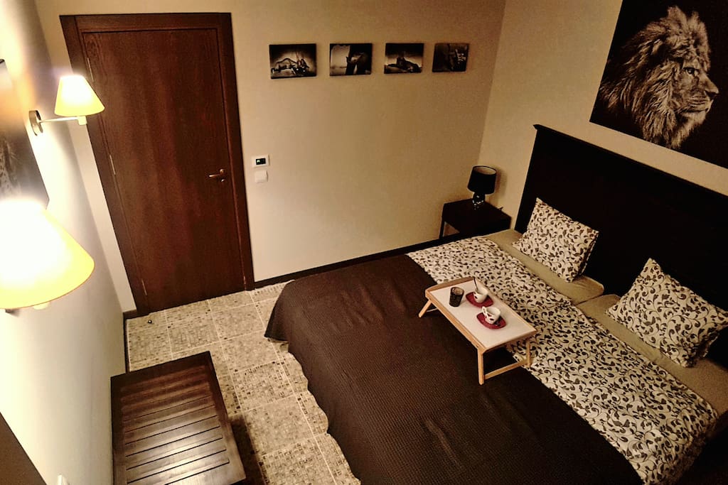Room 1