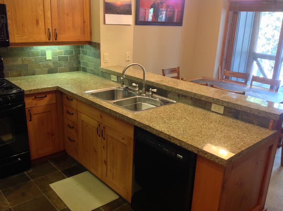 Modern kitchen with Granite countertops