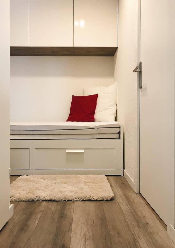  Входът с едно легло 