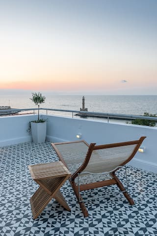 Alexandra’s Lighthouse View