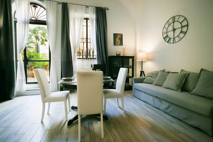 Cynthia’s garden – Apartment with private garden