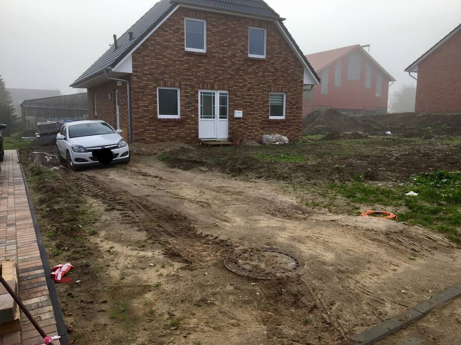 Außenansicht, Neubau daher noch nicht fertig draußen