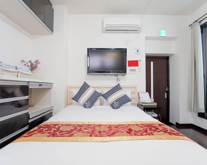 【501】 5F Namba station cozy room Houses for Rent in Naniwaku