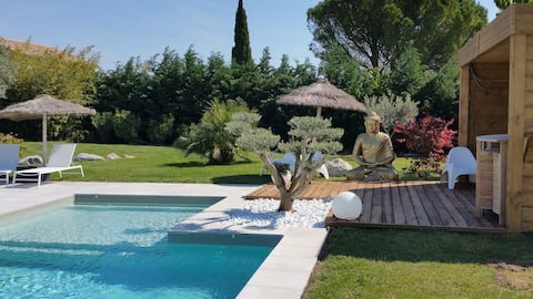 Një vilë në Provence 3* 1 pishinë me ngrohje dhexhakuzi