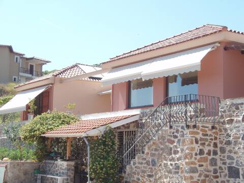 Eco-villa Makri