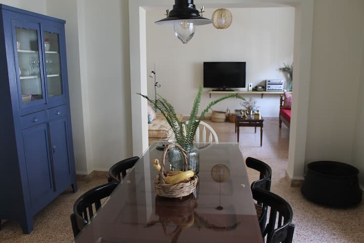 Explore Beirut And Lebanon From This Apt In Sioufi - Beirut
