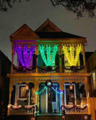 Mid City Classic on Streetcar Line Minutes from FQ gallery image 5