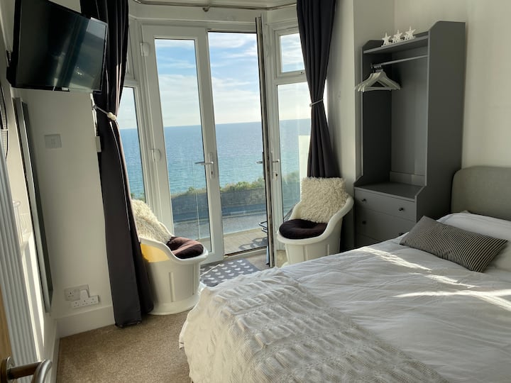 Arran, The Beach House Houses for Rent in Southbourne, England