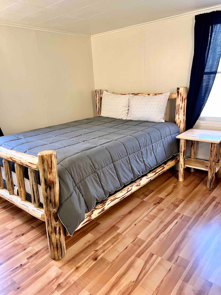 Საძინებელი 2 , ერთი საწოლი, ერთი საწოლი