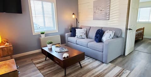 #7 Family Cottage Minutes from the Beach