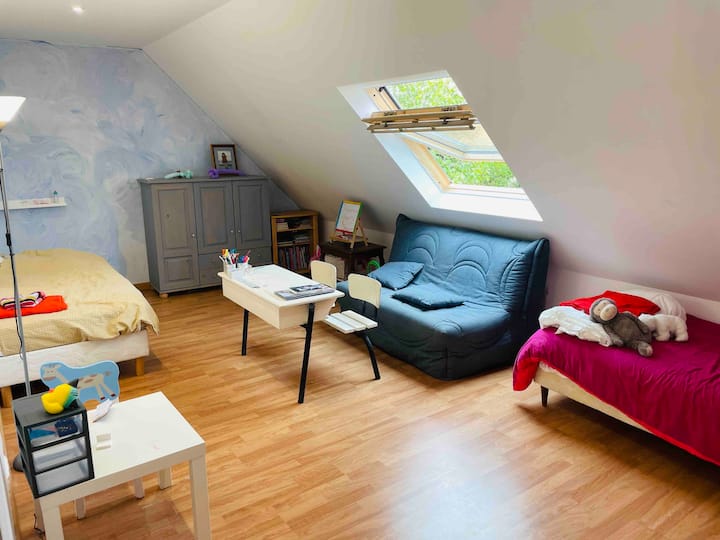 Ოთახი 2 ბავშვზე 