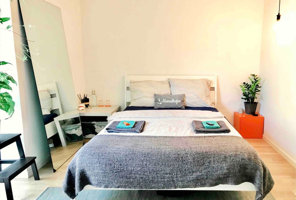 Bedroom 2/3 (1st Floor)