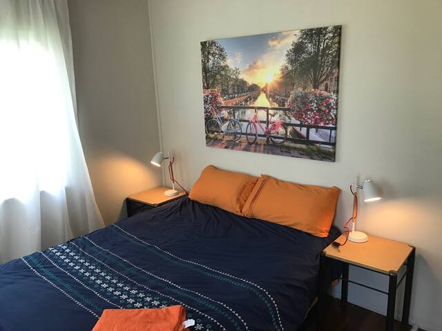 Big and Beautiful 5 Bedroom Home gallery image 4