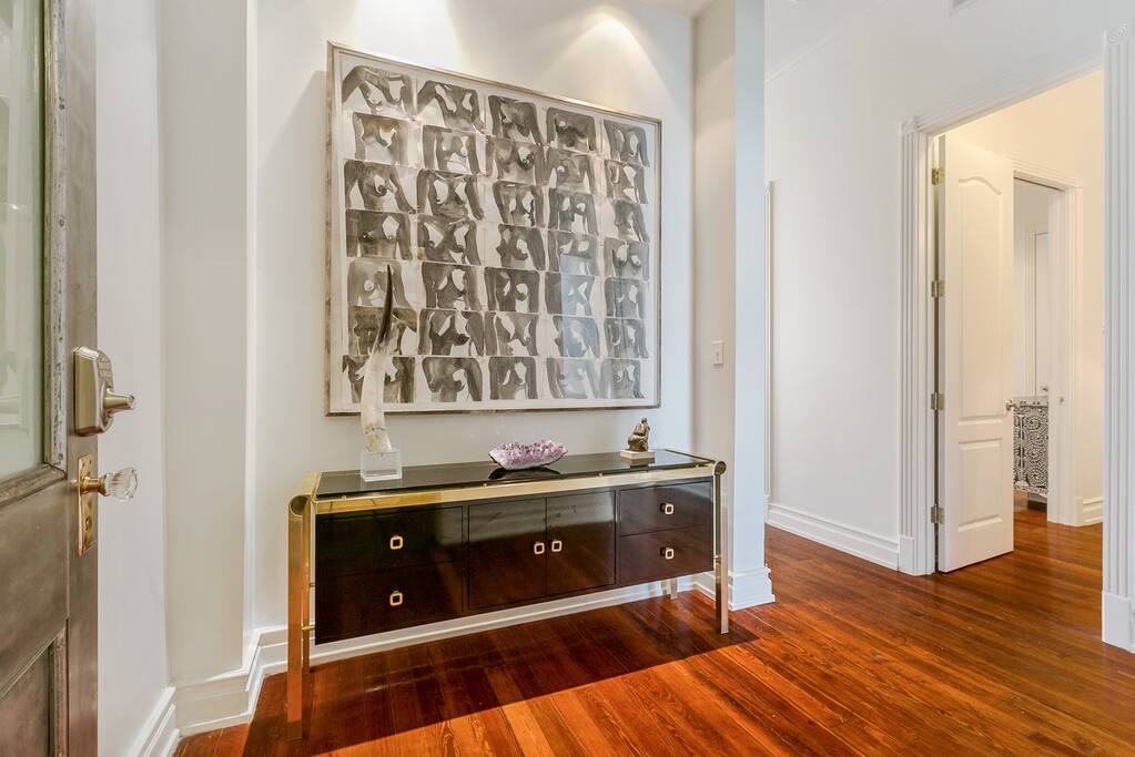 2nd Floor Foyer