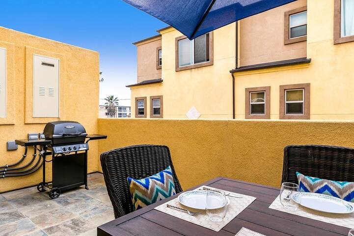 13+ guests required to get 4 bedrooms gallery image 5