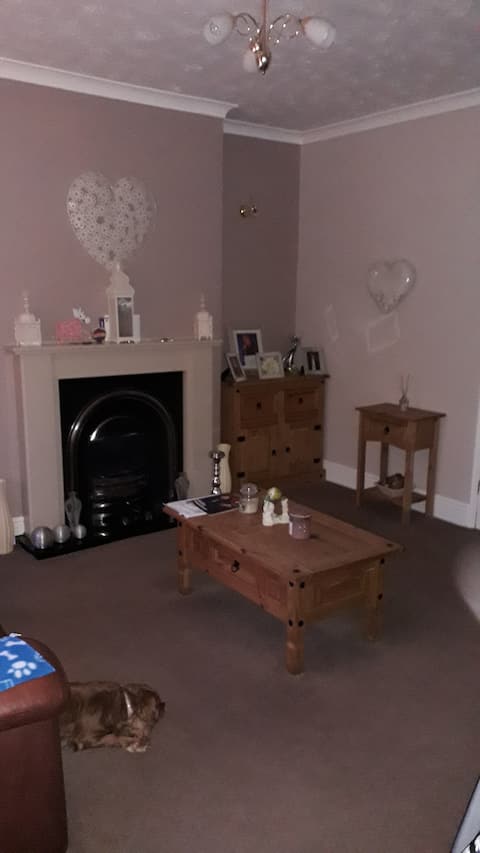 Quiet area not far from town. Warm and weĺcoming