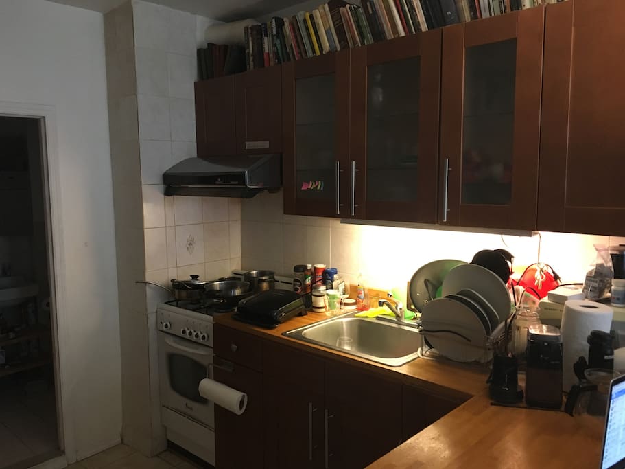 Kitchen (+ a glimpse of the bathroom)