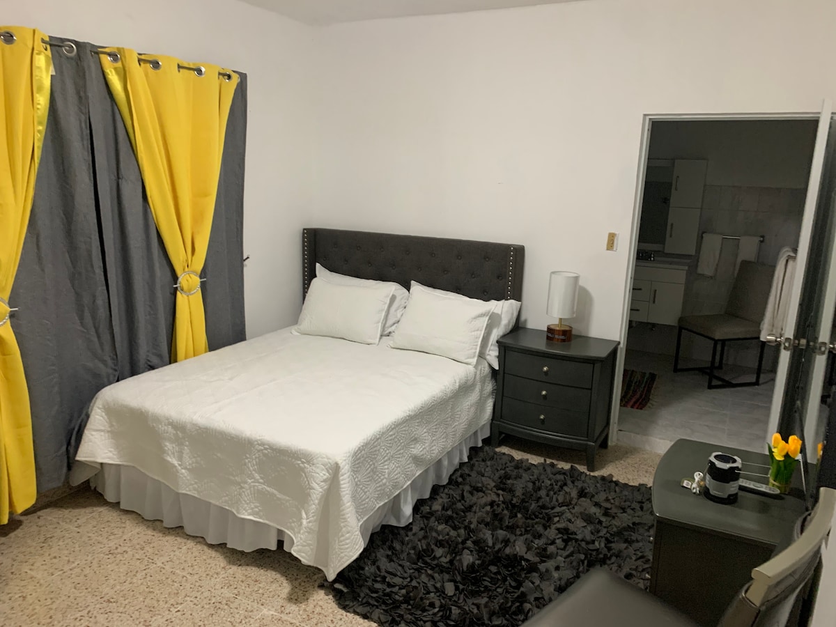 Chumba kikubwa cha kulala + bafu 