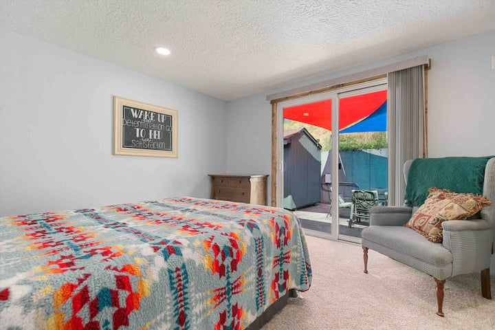 საძინებელი 1