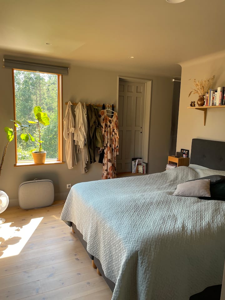 საძინებელი 1