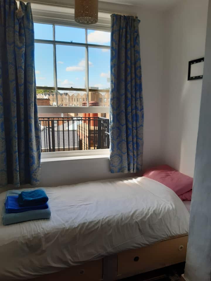 Queensway single London W2 cozy retreat Apartments for Rent in
