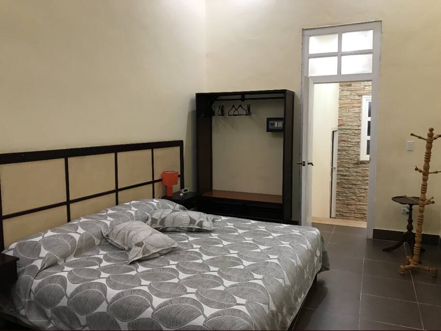 Room / Habitación