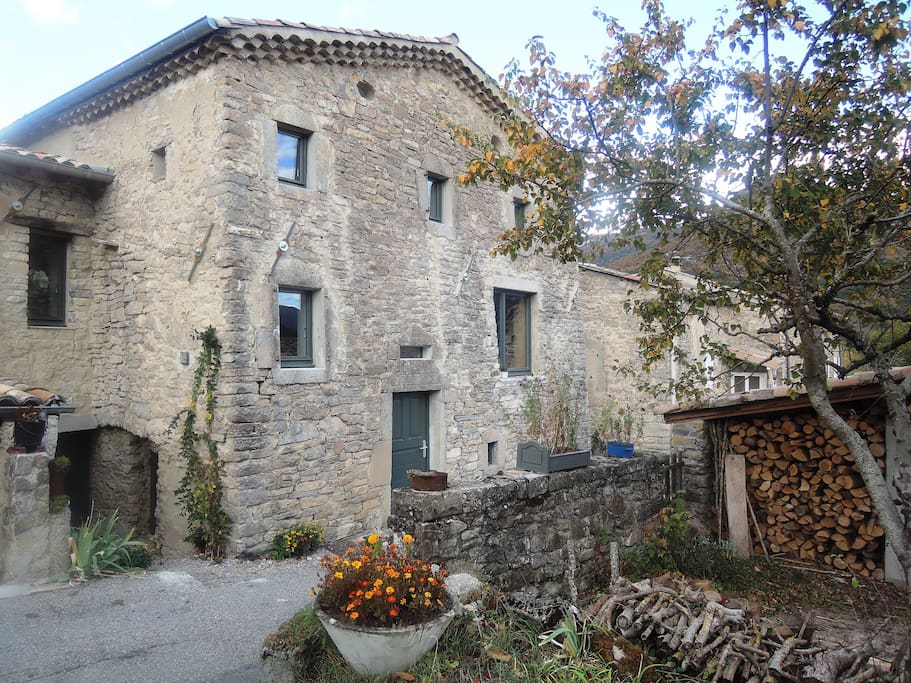 la maison dans le hameau