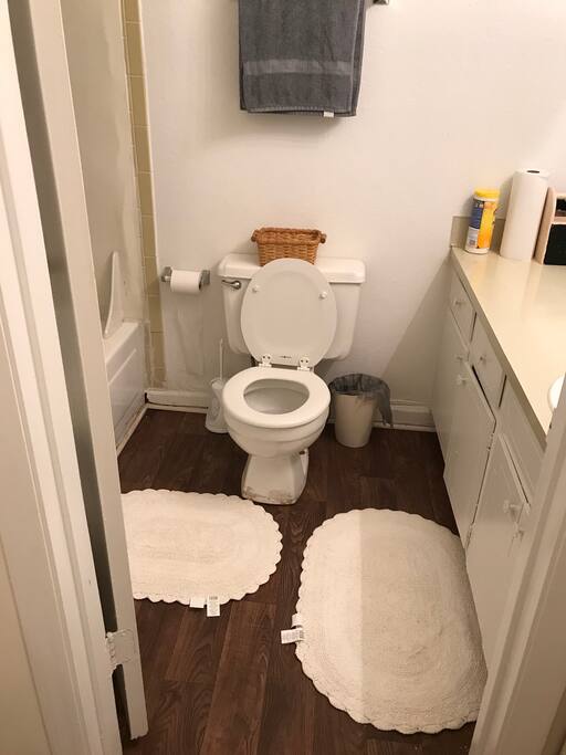 Full bathroom