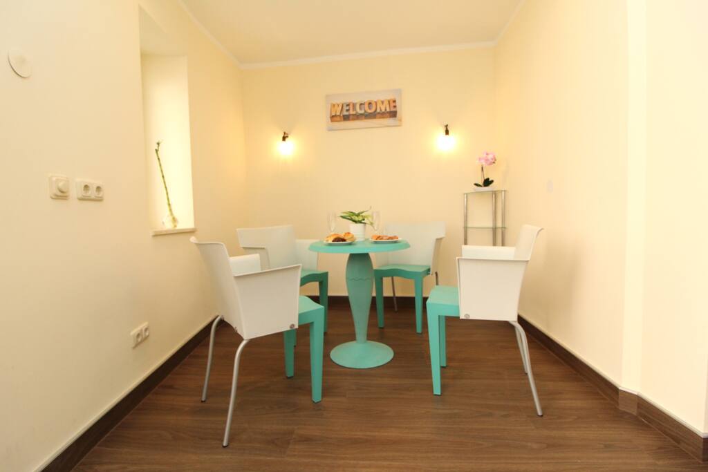 Esszimmer / dining room