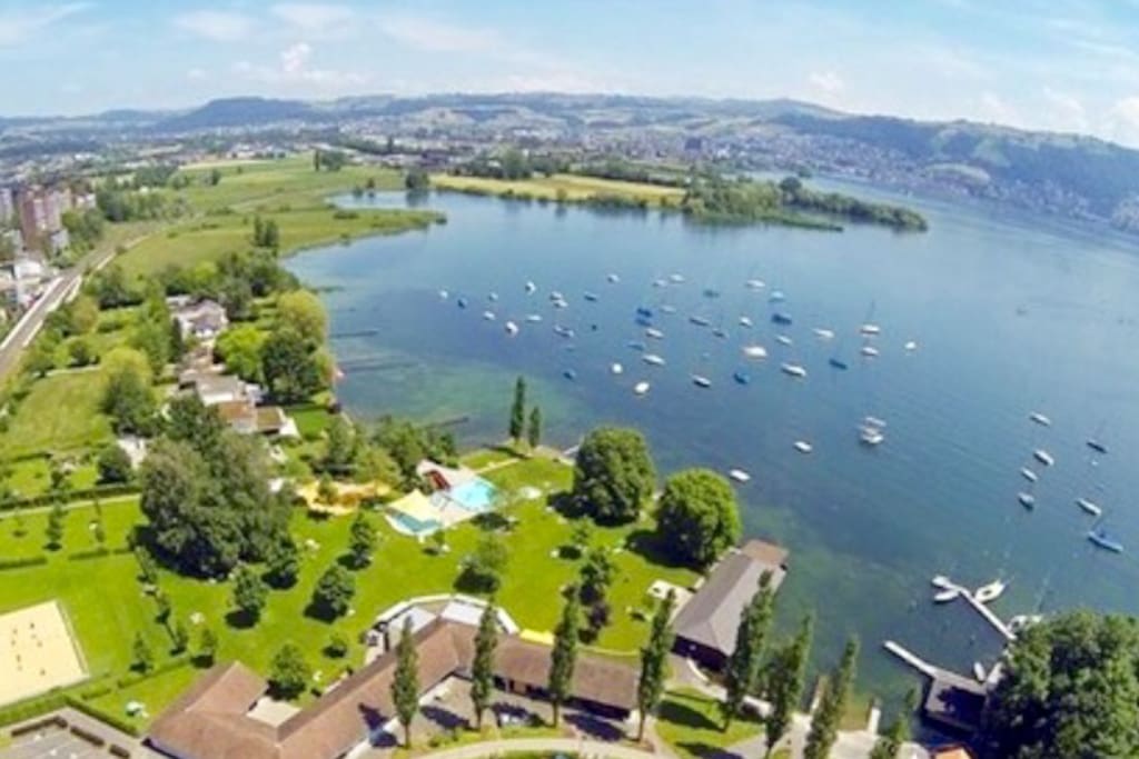 Public outdoor pool area, overnight stay in the mooring field behind