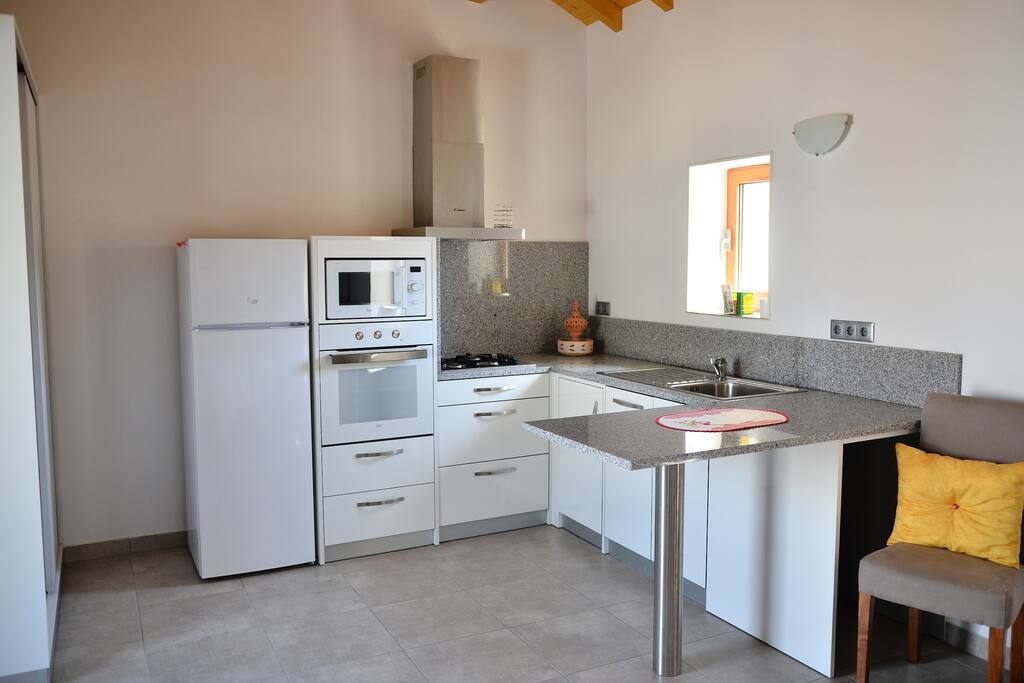 Kitchenette équipée