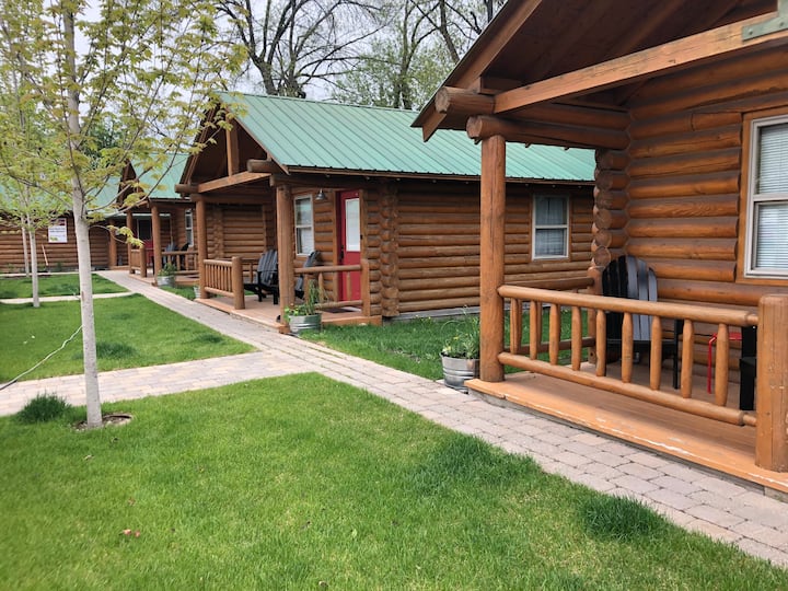 Snake River Cabins, Idaho