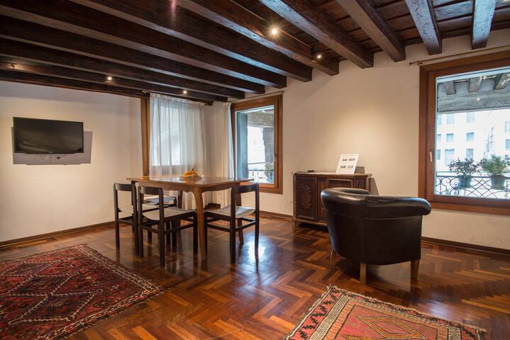 La Felice Canal Grande gallery image 4