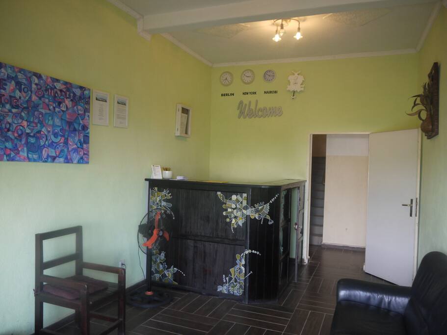 24/7 reception and security service