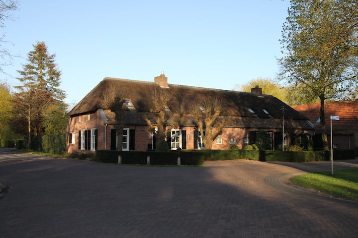 De Hoeve stole