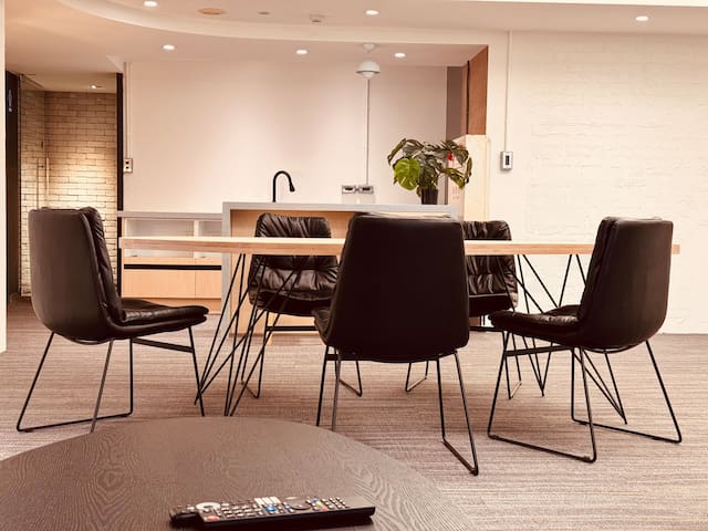 D 全新 位於西門步行區 適合家庭團體 6-12位 gallery image 3