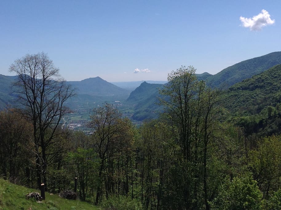 Vista sulla valle, Sacra di San Michele e Torino