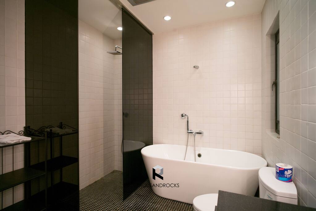 Separate shower and deep bath