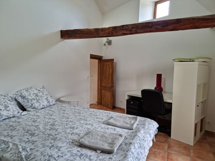 საძინებელი 2