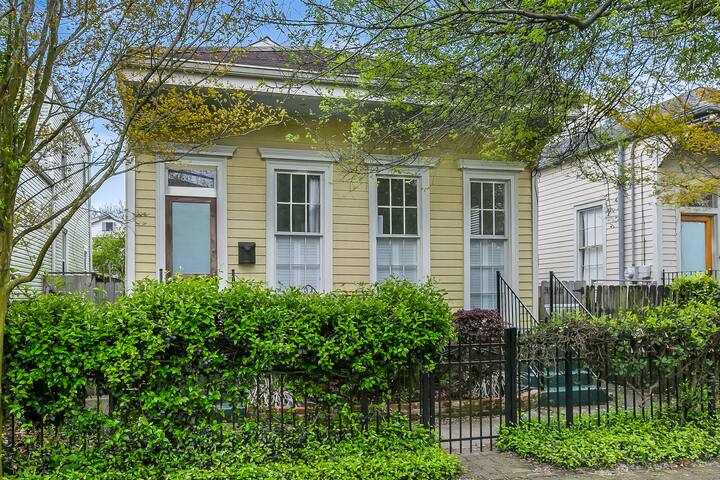 Uptown Apartment - Walking Distance to Magazine St