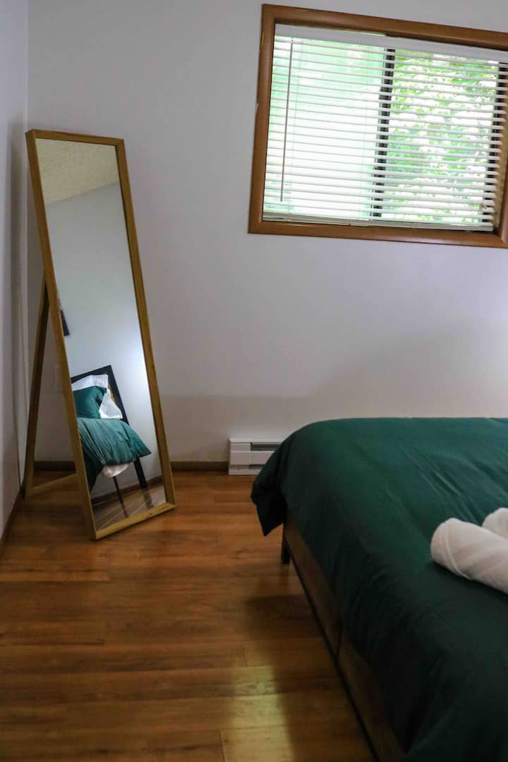 Dodáva sa so zrkadlom.