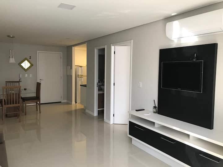 Apartamento 1 Dormitório Beira Mar Em Torres - 托里斯