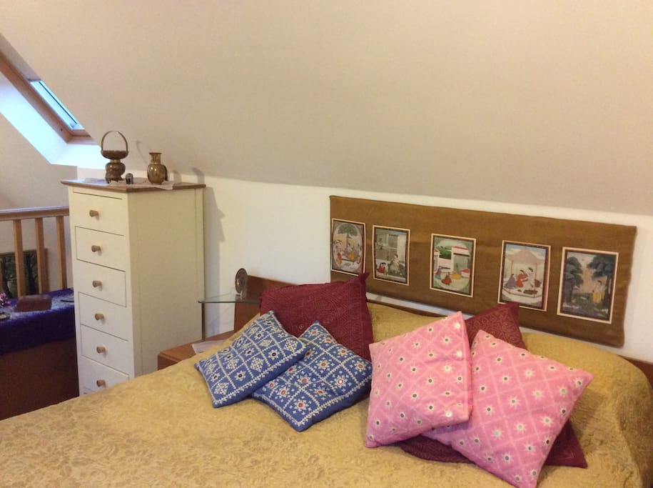 A taste of India in this stylised mezzanine bedroom.
