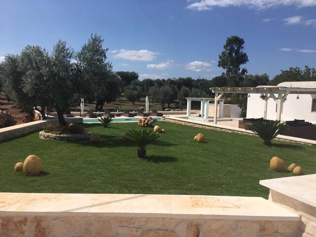 Splendida Villa ristrutturata in agro di Ostuni gallery image 3