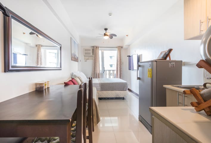 SweetSuites | FastWifi&Netflix | nr LRT2&Mall #1