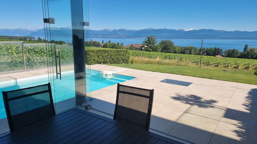 Duplex, piscine privée,chauffée de mars à novembre gallery image 4